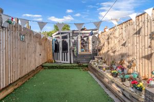 Photo 31- click for photo gallery